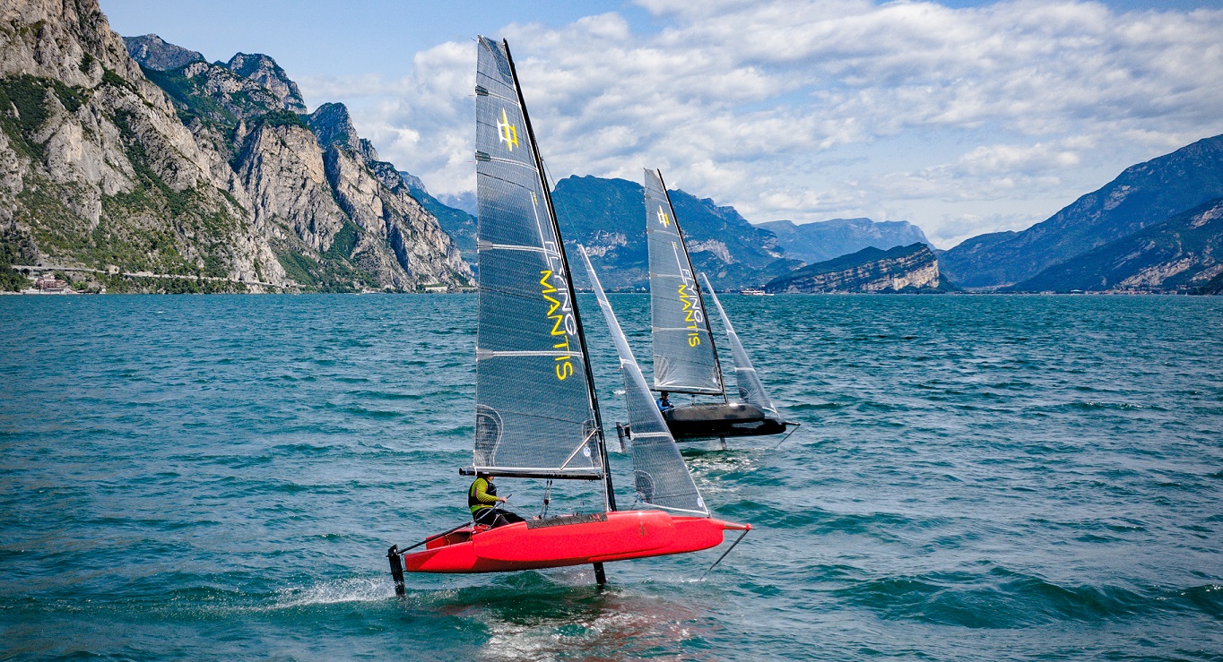 Flying Mantis flyingmantis foiling Trimaran Lake Garda